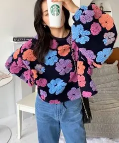 フラワー柄ボリュームスリーブセーター