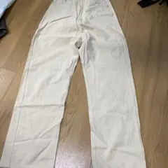 アイボリー ストレートデニム