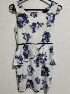 PINKMIX 花柄Vネックナイトドレス