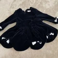 黒いベルベットワンピース（フリル付き）　メゾピアノ 95