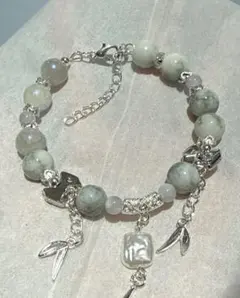 シルバーグレー ガラスブレスレット｜サイズ調整可 ホワイト