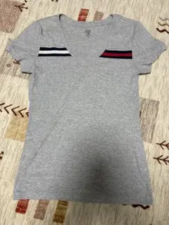 TOMMY HILFIGER グレー Vネック Tシャツ M