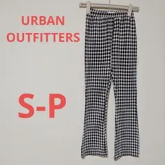 一点もの✨ URBAN OUTFITTERS ギンガムチェック フレアパンツのサムネイル