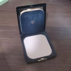 クレドポーボーテ フェイスパウダー 薄型 エレガントスリムのサムネイル