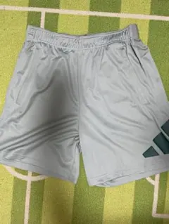 adidas ショートパンツ グレー XLのサムネイル