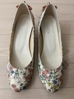 ジェリービーンズ　花柄パンプスのサムネイル