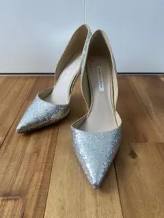 チャールズアンドキース　シルバーラメポインテッドパンプス