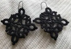 タティングレースピアス　黒色