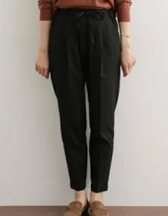 アーバンリサーチドアーズタックテーパードパンツ黒スラックスゴム秋冬ウエスト