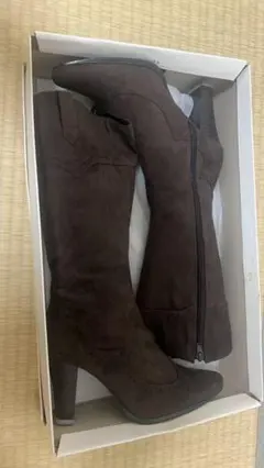 新品未使用品　ダークブラウン スエード ロングブーツ