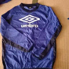 umbro 長袖 ピステ・ウィンドブレーカー 青