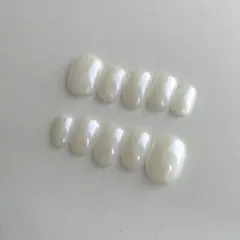 【no.41】ネイルチップ　ベリーショート　ホワイト　オーロラ　ミラー　シンプル