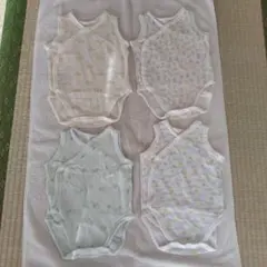 ユニクロベビー肌着 70 4枚セット