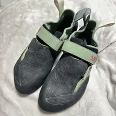 Item thumbnail for item 562b5305-5229-4095-b93a-ae907df2fbfe