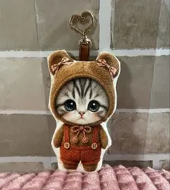 ハンドメイド 被り物茶トラ猫ちゃんマスコットチャーム - メルカリ