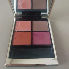 SUQQUアイシャドウ