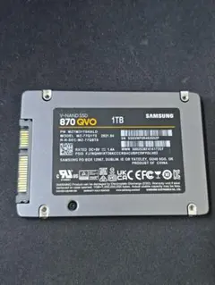 Samsung SSD 870 QVO 1TB 本体のサムネイル