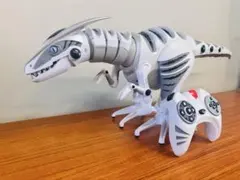 ハロー！ダイノ ジュラシックワールドver. 恐竜型ロボット リモコン付き ハロー！ダイノ ジュラシックワールドver. 恐竜型ロボット リモコン