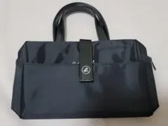 新品未使用　アニエスベー　化粧ポーチ　黒　ブラック　ナイロン　ミニバッグ付