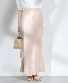 最終値下【新品未使用】ラブディックボンボン きらきらサテンロングナロースカート