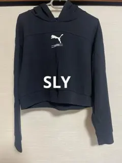 【美品】SLYプーマ　パーカー