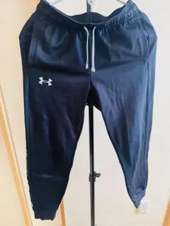 Under Armour ジャージパンツ M ブラック　140cm