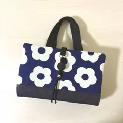 Item thumbnail for item 4ea9b2f9-df6b-4c44-b616-458d3b81142b