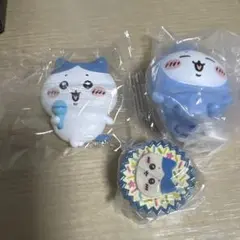 ガチャガチャ　ちいかわ　ハチワレセット