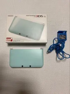 任天堂　Nintendo 3DS LL　ミント×ホワイト　可動品