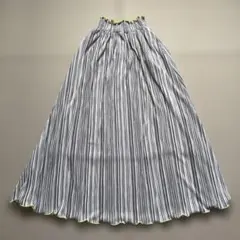 プリーツロングスカート　Q キュー　美品のサムネイル