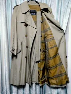 バ−バリ−ベージュ ダブルブレスト トレンチコート