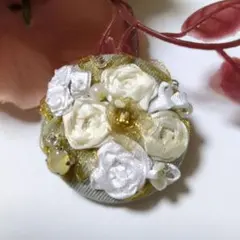 くるみボタン刺繍　ブローチ　秋色