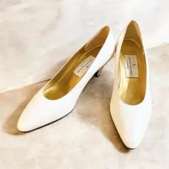 VALENTINO GARAVANI ホワイト ピンクスニーカー EU351/2 - メルカリ