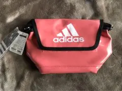adidas プレミアムエナメルショルダーバッグ