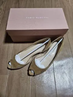 ファビオルスコーニ パンプス　スエードのサムネイル