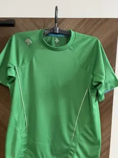 DESCENTE 機能性スポーツTシャツ グリーン Oサイズのサムネイル
