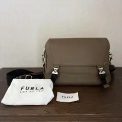 【FURLA】メッセンジャーバッグ⭐️本日限定タイムセール⭐️ 2026年最新】FURLA メンズ メッセンジャーバッグの人気アイテム - メルカリ