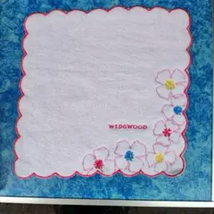 ウェッジウッ(WEDGWOOD） タオルハンカチ 花柄刺繍 ・新品未使用