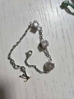 正規品 LOUIS VUITTON ピアス ギャンブル シルバー - メルカリ