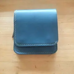 折りたたみ財布　ブルー　ヌメ革