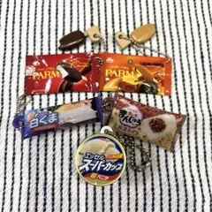 アイス ガチャガチャ カプセルトイ まとめ売り パルム 白くま スーパーカップ