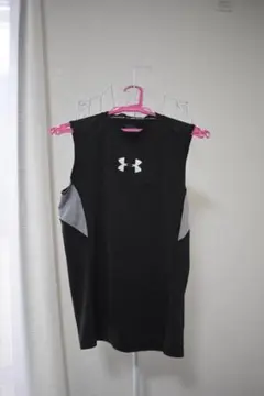 ノースリーブアンダーシャツ