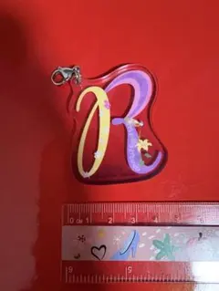 ディズニー イニシャル アクリルキーホルダー R ラプンツェル