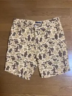 アーバンリサーチ　カモフラ柄ショートパンツ