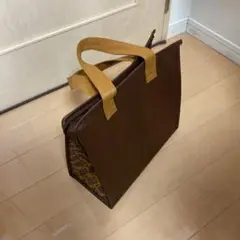 Item thumbnail for item fca44a87-8899-4d82-8b3d-ed44e7a190e9