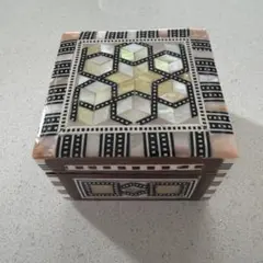 幾何学模様の木製ボックス　エジプト土産