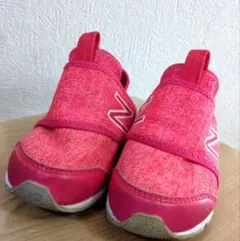 New Balance ピンク スリッポンスニーカー 14.5cm キッズ