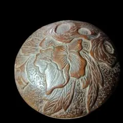木彫 饅頭 根付 「芙蓉花の図」 木彫 饅頭 根付 「芙蓉花の図」 - メルカリ