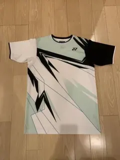 YONEX Tシャツ Sサイズ 幾何学模様