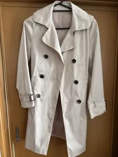 ベージュピンクダブルブレスト トレンチコート